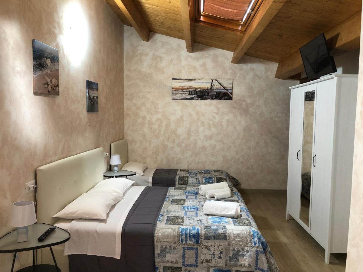 B&B Le Mansarde Pescara Bagian luar foto