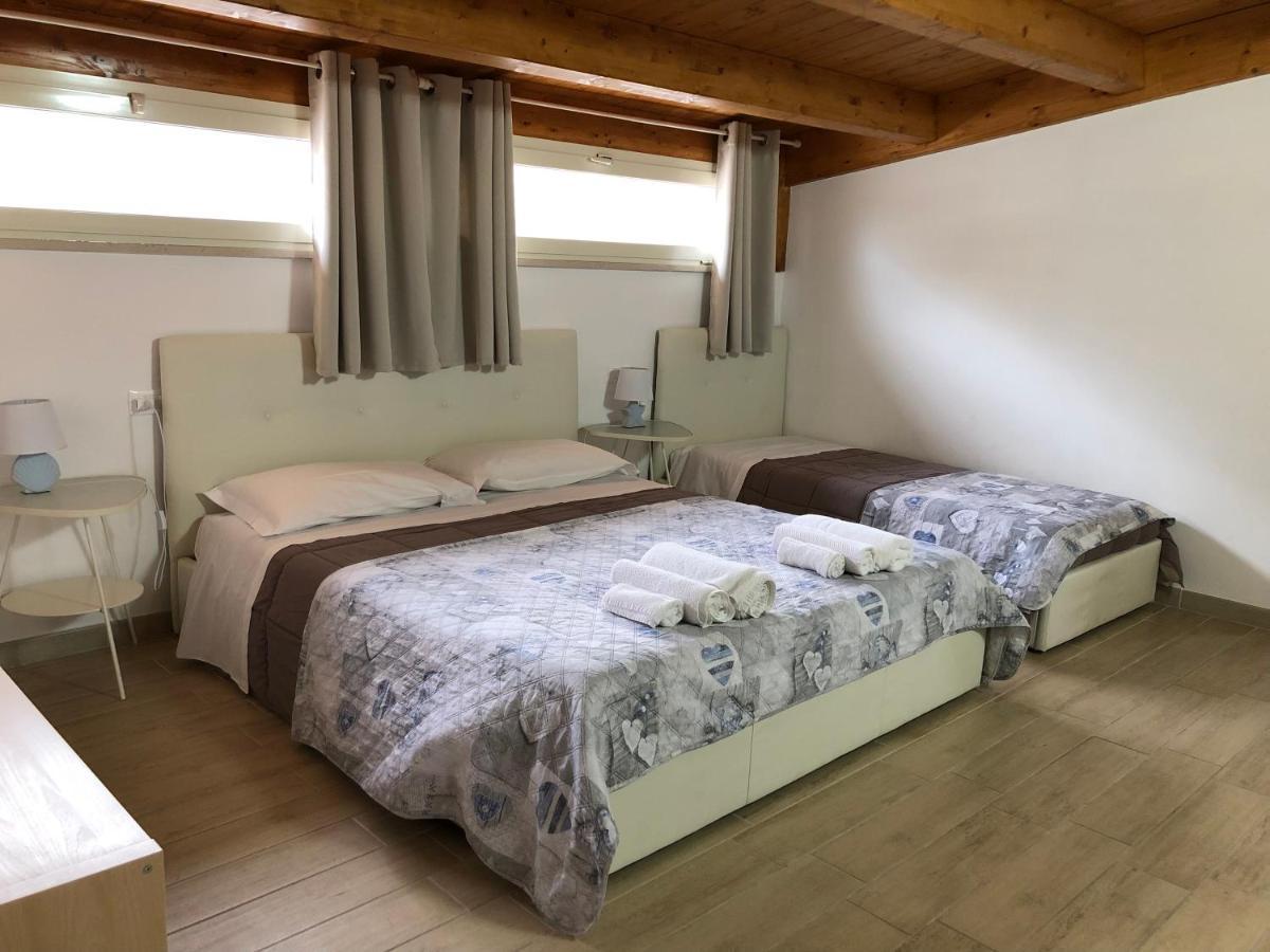 B&B Le Mansarde Pescara Bagian luar foto